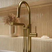 AQUABRASS UMIX FLOORMOUNT TUBFILLER WITH HANDSHOWER